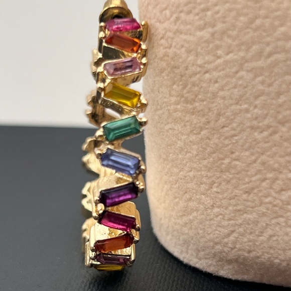 Gold Tone Rainbow Rhinestone RIng and C hoop pierced earrings - Picture 11 of 16